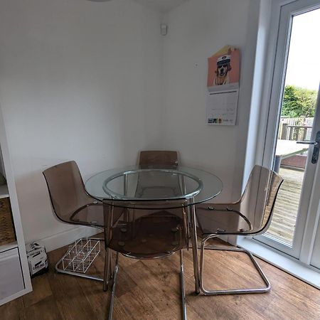 Single Room With Beautiful Garden EDI Exteriér fotografie