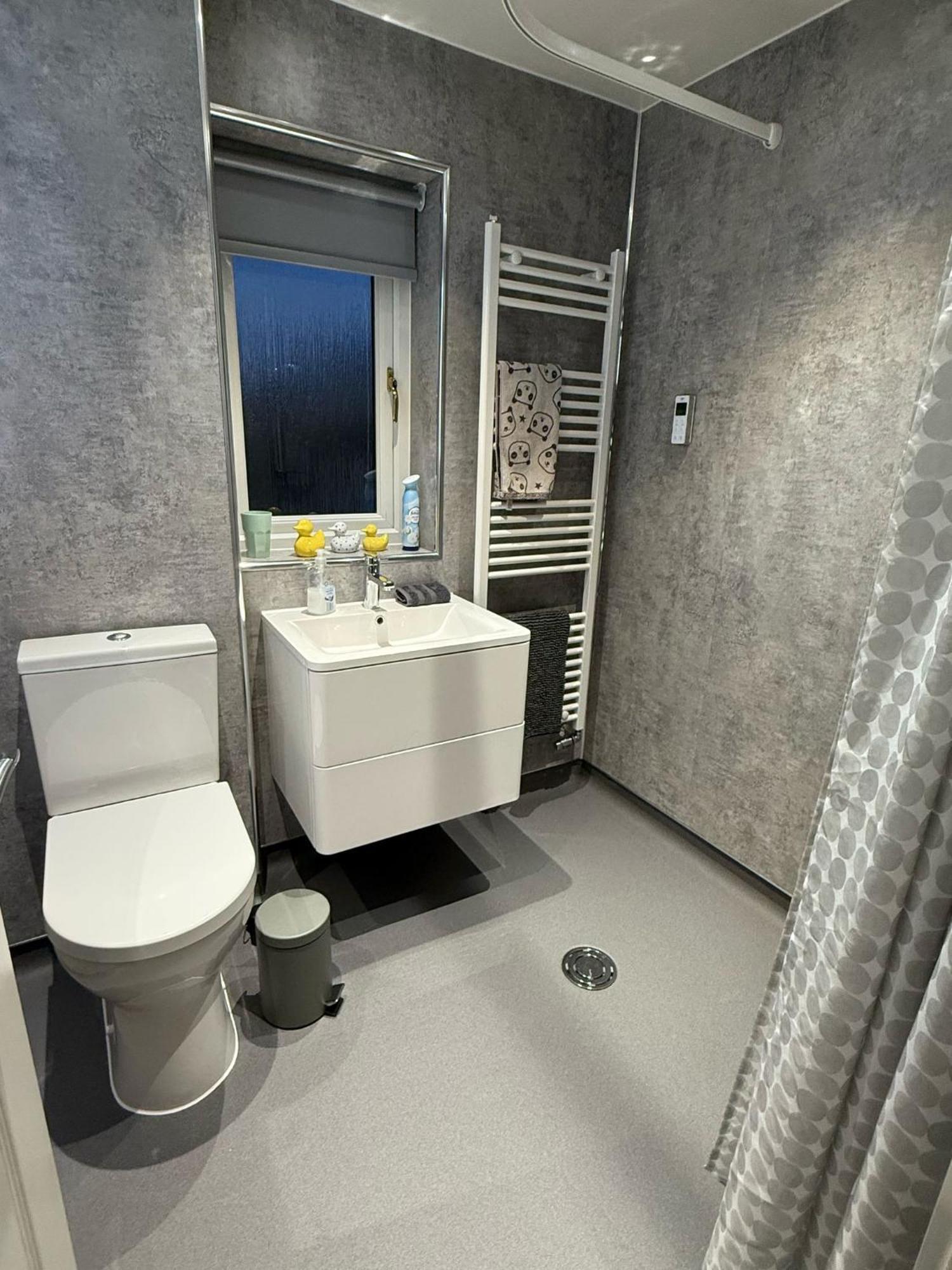 Single Room With Beautiful Garden EDI Exteriér fotografie