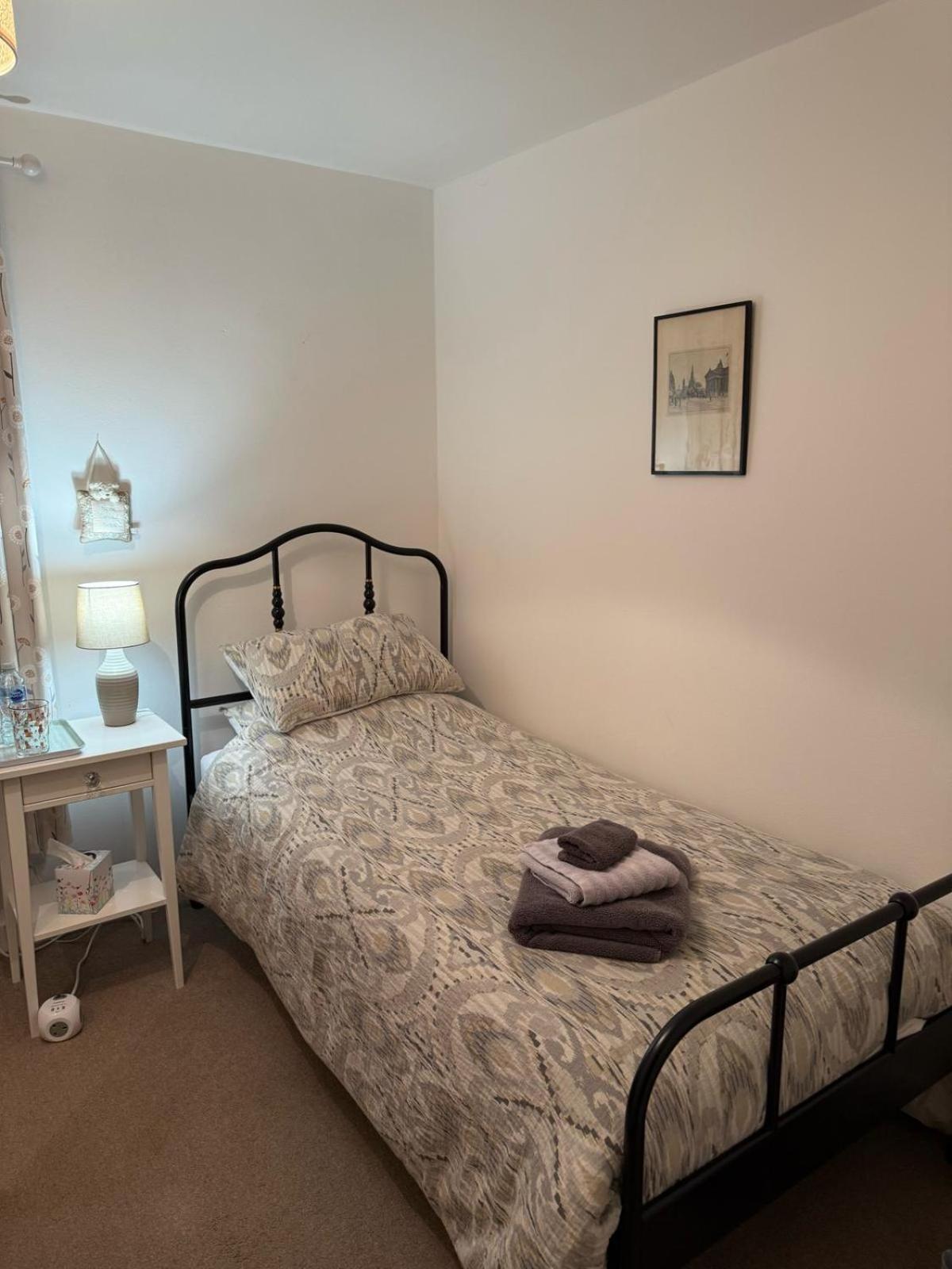 Single Room With Beautiful Garden EDI Exteriér fotografie