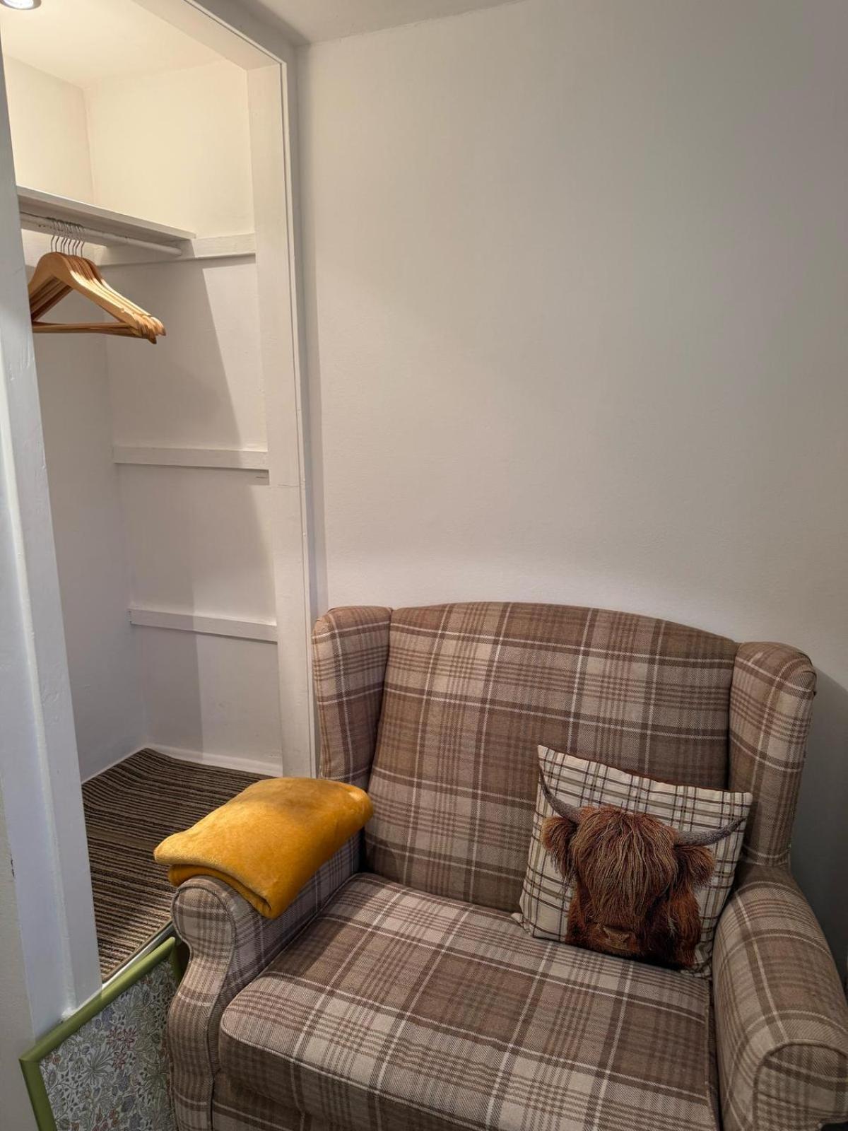 Single Room With Beautiful Garden EDI Exteriér fotografie