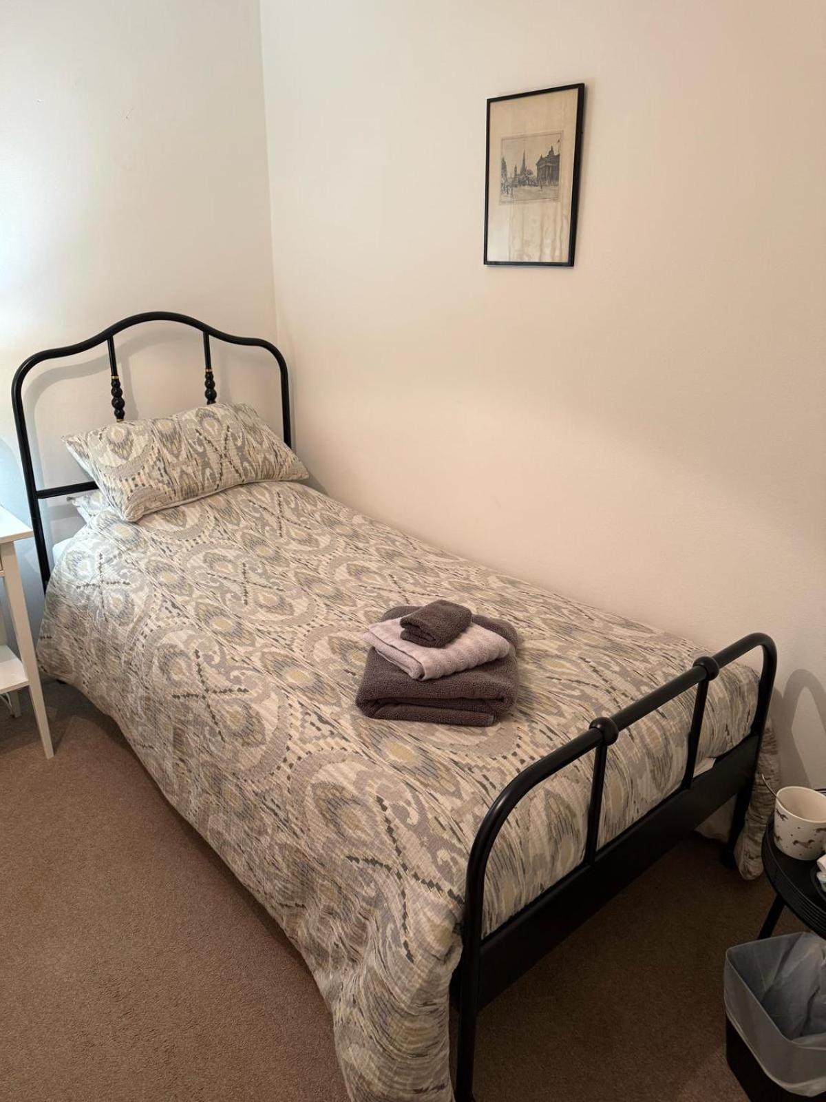 Single Room With Beautiful Garden EDI Exteriér fotografie